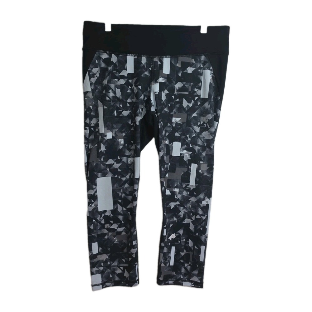 Under Armour Capri Athletic Leggings Women's size L Black/White Geometric Design